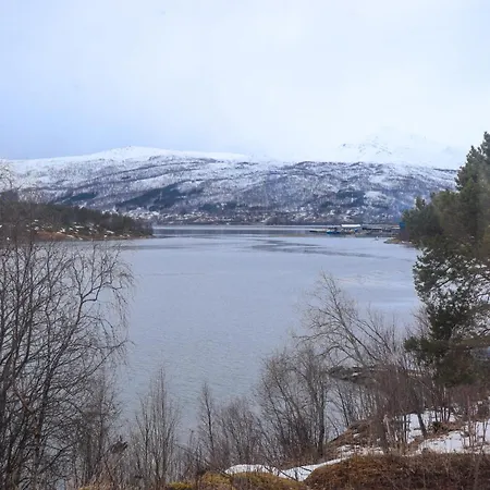 Senja - Charming By The Sea With Terrace And Fantastic View