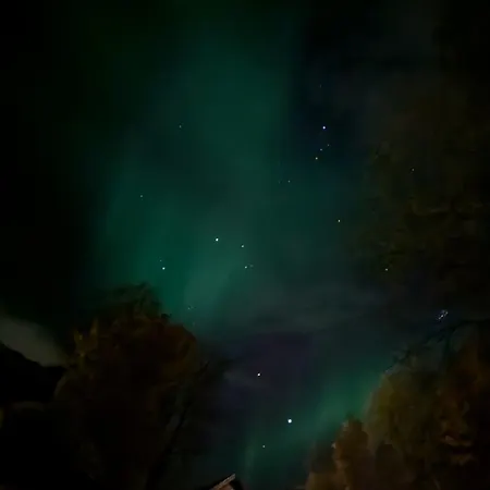 Дом отдыха Senja - Charming By The Sea With Terrace And Fantastic View Финнснес