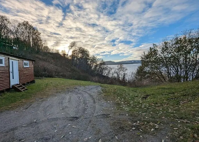 Senja - Charming By The Sea With Terrace And Fantastic View Finnsnes