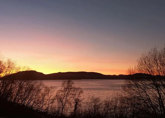 Senja - Charming By The Sea With Terrace And Fantastic View